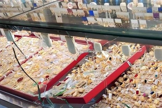 Thông tin mới về vụ 4 người cướp tiệm vàng ở Bình Dương