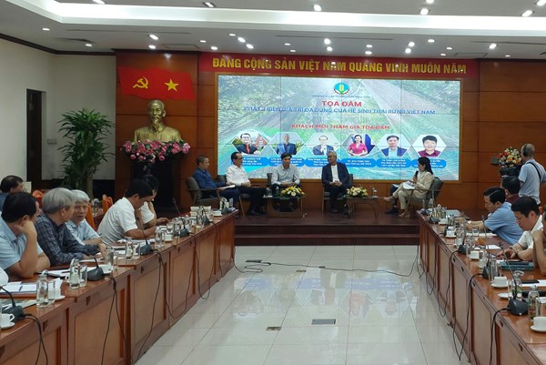 Bàn cách khai thác giá trị đa dụng của hệ sinh thái rừng