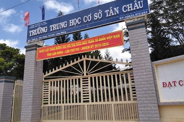 Chưa có cơ sở xác định ngộ độc thực phẩm trong vụ 28 nữ sinh nhập viện sau khi ăn kẹo