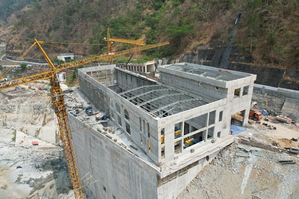 Bám tiến độ thi công Dự án Nhà máy Thủy điện Ialy mở rộng