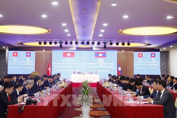 Việt Nam - Lào tăng cường hợp tác trong lĩnh vực quản lý thị trường