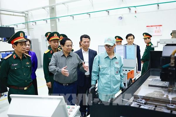 Thủ tướng: Viettel cần thực hiện “3 tiên phong” trong phát triển công nghiệp quốc phòng công nghệ cao