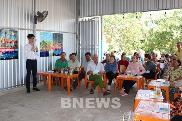 Rủi ro sức khỏe, môi trường do hoạt động đốt rơm rạ sau thu hoạch lúa