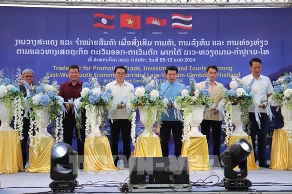 Kết nối đầu tư, thương mại và du lịch Việt Nam - Lào - Campuchia