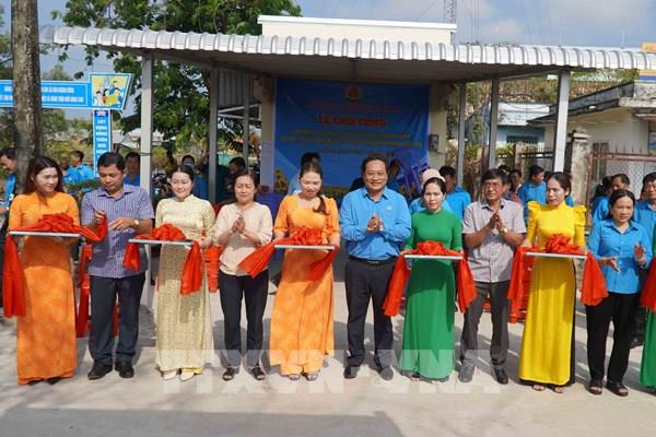 Kiên Giang khởi công công trình “Sáng - Xanh - Sạch - Đẹp - An toàn”