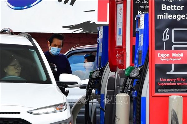 Mỹ đặt mục tiêu giữ ổn định giá xăng trong mùa Hè năm nay
