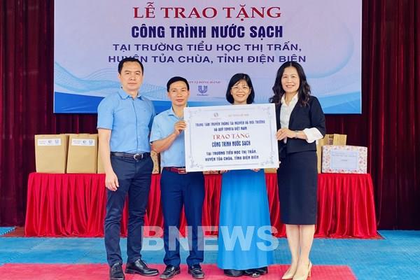 Quỹ Toyota bàn giao công trình nước sạch cho trường Tiểu học Thị Trấn
