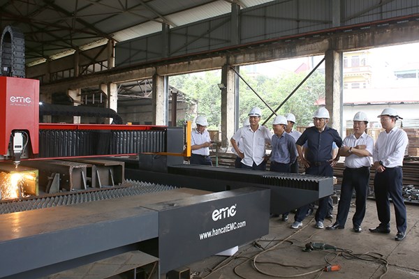 Hoàn thành cung cấp cột thép cho đường dây 500kV mạch 3 trước ngày 15/5/2024 