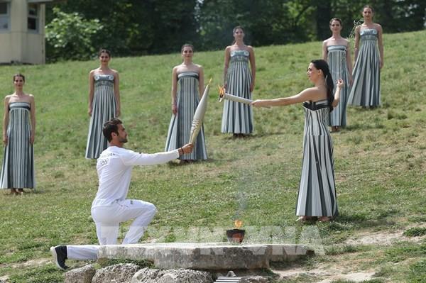  Lễ thắp đuốc Olympic Paris 2024