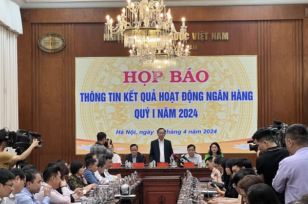 Cho phép ngân hàng thương mại kéo dài cơ cấu, giữ nguyên nhóm nợ thêm 6 tháng