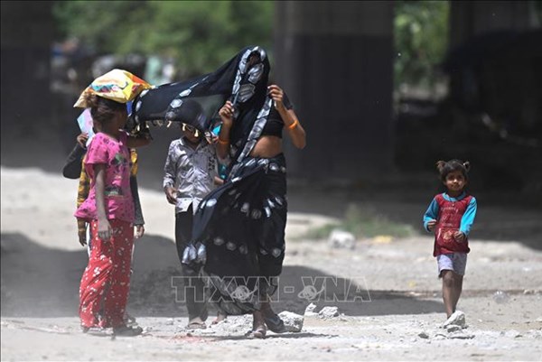 Nắng nóng gay gắt ở Ấn Độ