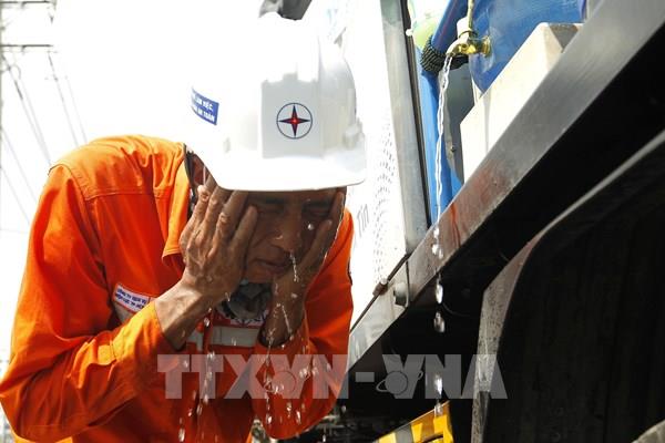 Dự báo thời tiết hôm nay 23/4: Nắng nóng gay gắt ở nhiều vùng trên cả nước