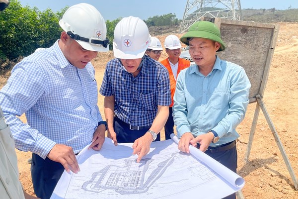 Đôn đốc nhà thầu hoàn thành 4 dự án truyền tải điện trọng điểm trong tháng 6/2024