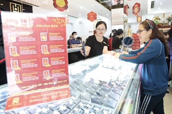 Giá vàng thế giới cao nhất hơn 2 tháng, giá vàng trong nước sáng 22/1 tăng mạnh