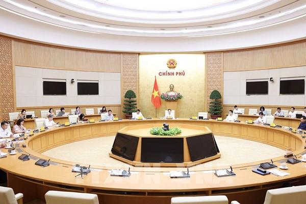 Giám sát chặt chẽ biến động giá cả hàng hóa để có kịch bản ứng phó phù hợp