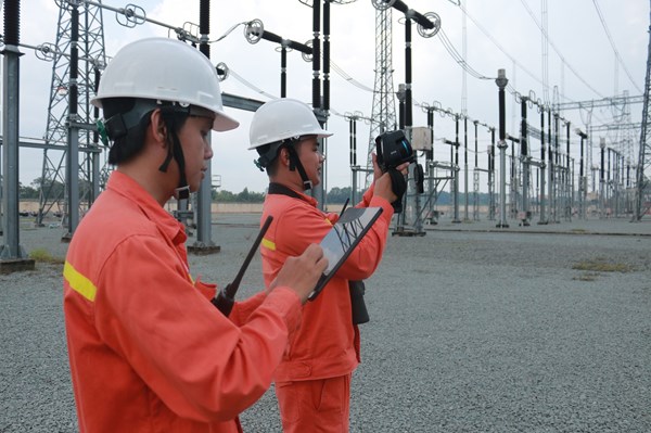 Phòng chống cháy hành lang lưới điện khu vực tỉnh Bình Dương, Bình Phước và Tây Ninh