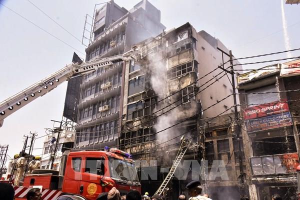 Cháy khách sạn ở Ấn Độ, nhiều người thương vong