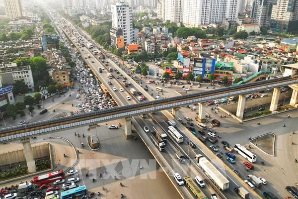 Phân luồng giảm ùn tắc giao thông dịp nghỉ lễ 30/4 - 1/5