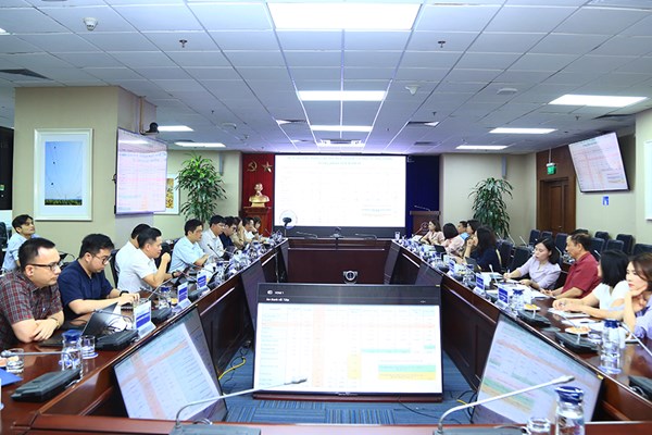 EVN làm việc với Tổng cục Thống kê về công tác dữ liệu