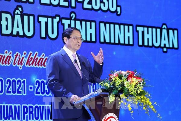 Thủ tướng: Từ một tỉnh “khó, khô, khổ”, Ninh Thuận đã vươn lên, tiến kịp, đi cùng