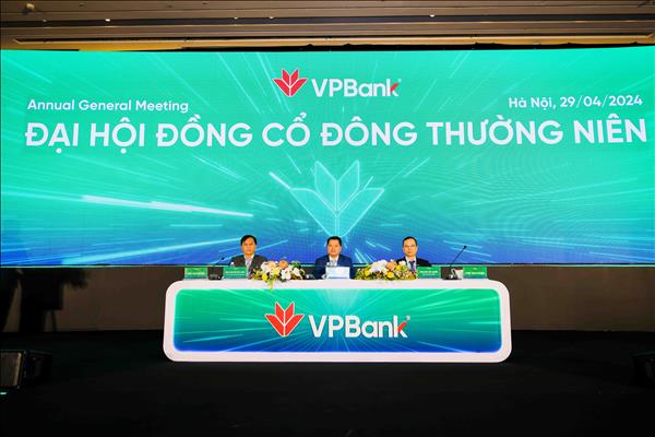 VPBank đặt mục tiêu gấp đôi lợi nhuận, chia cổ tức tiền mặt 10%