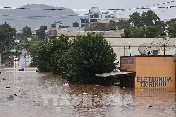 Cảnh báo thảm họa thời tiết tồi tệ nhất trong lịch sử ở miền Nam Brazil
