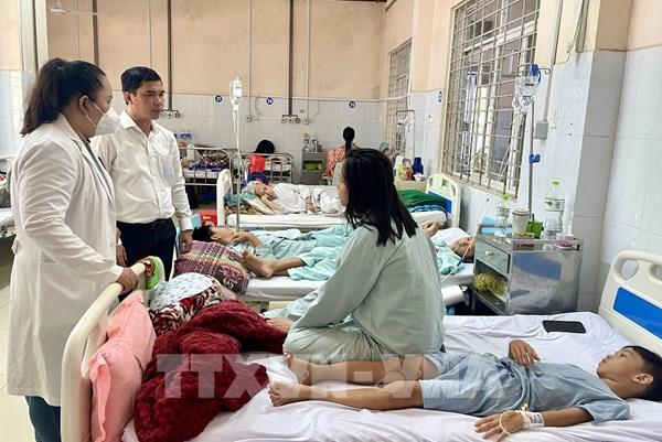 Vụ nghi ngộ độc thực phẩm tại Đồng Nai: Số người nhập viện tăng lên 250 người