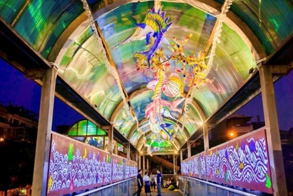 Hà Nội có tour đi bộ đêm trải nghiệm không gian nghệ thuật công cộng