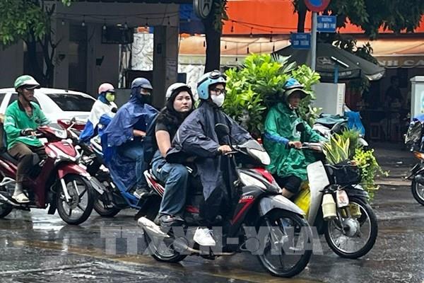 Dự báo thời tiết hôm nay 10/5: Bắc Bộ sáng có mưa rào, trưa chiều hửng nắng