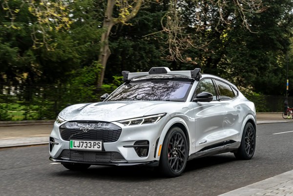 Công ty khởi nghiệp của Anh nhận tài trợ hơn 1 tỷ USD phát triển ô tô tự lái