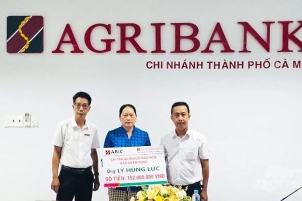 Bảo hiểm Agribank Kiên Giang chi trả gần 700 triệu đồng cho khách hàng