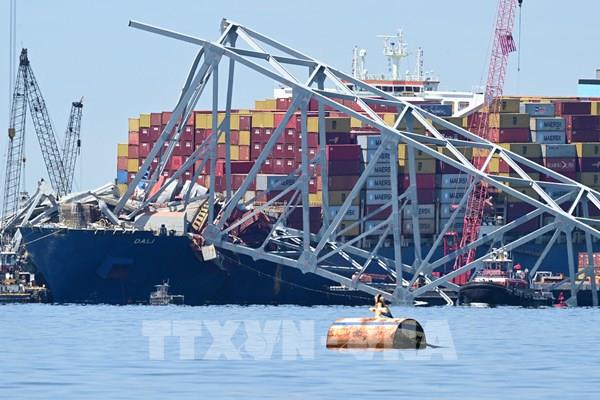 Vụ sập cầu ở Mỹ: Hé lộ các sự cố trước thảm họa