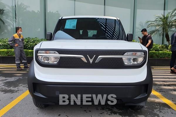 Trải nghiệm nhanh VinFast VF 3 bản tiền thương mại: Xe nhỏ mà có "võ"