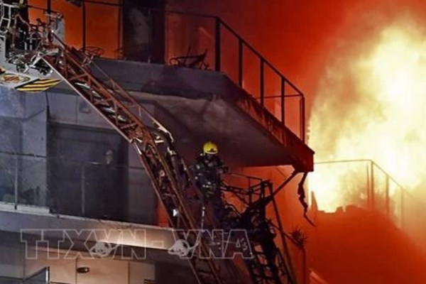 Đức: Cháy chung cư ở thành phố Dusseldorf, ít nhất 3 người thiệt mạng