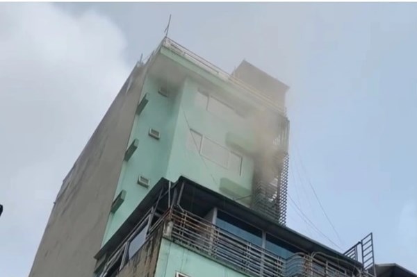 Cháy "chung cư mini” trên phố Quan Nhân, Hà Nội