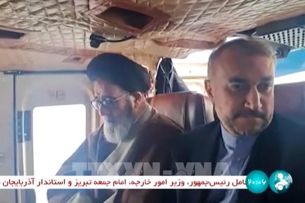 Vụ trực thăng chở Tổng thống Iran gặp nạn: Thông tin mới nhất về thành viên tháp tùng và phi hành đoàn
