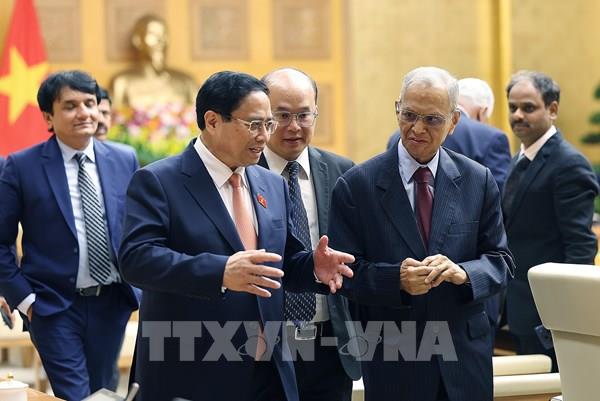 Thủ tướng Phạm Minh Chính tiếp ông Narayana Murthy - người sáng lập Tập đoàn Infosys, Ấn Độ