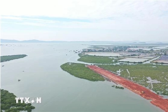 Quảng Ninh gỡ khó để đẩy nhanh tiến độ xây dựng cảng biển vùng biên Vạn Ninh