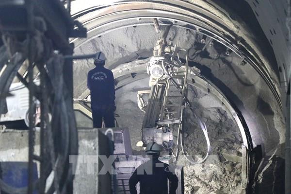 Khắc phục sạt lở hầm đường sắt Chí Thạnh gặp nhiều khó khăn