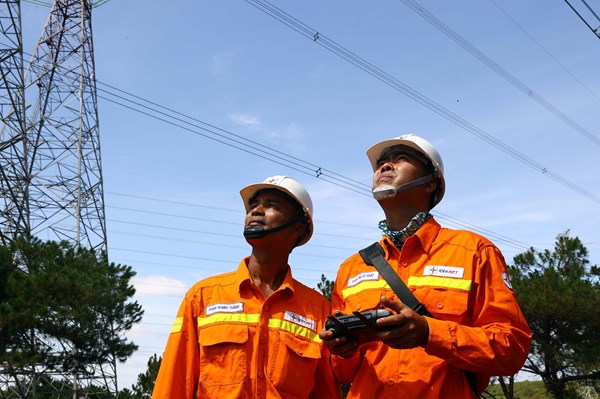 Vượt khó giữ vững dòng điện - Bài cuối: Đưa công nghệ vào quản lý vận hành