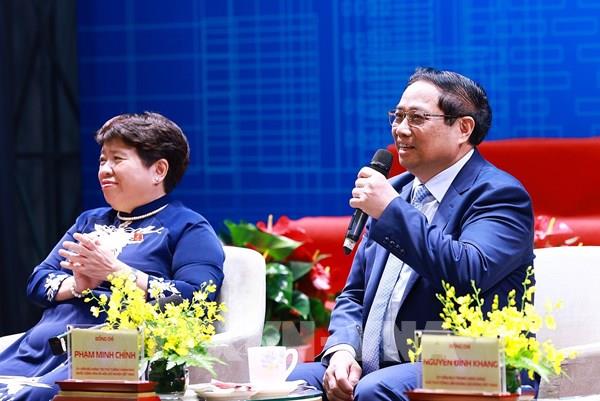 Thủ tướng: Nâng cao năng suất lao động là nhiệm vụ quan trọng, cấp bách, chiến lược