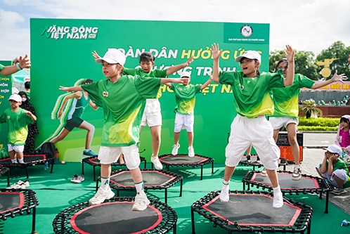 Nestlé MILO đồng hành cùng chương trình bơi an toàn, phòng chống đuối nước năm 2024