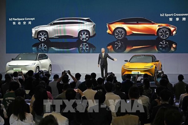 Anh: Áp thuế xe điện Trung Quốc có thể làm tăng rào cản thương mại