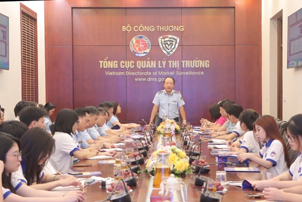 Cung cấp kiến thức về quản lý thị trường cho sinh viên