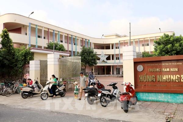 Bắt tạm giam nhân viên đưa đón tắc trách khiến trẻ mầm non tử vong trên ô tô