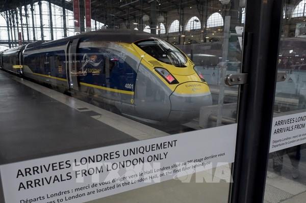 Dịch vụ tàu cao tốc Eurostar từ London đến Paris bị gián đoạn nghiêm trọng