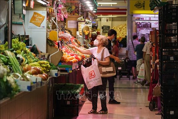 Lạm phát tại Eurozone tăng cao hơn dự kiến