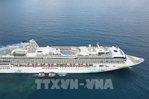 Tàu biển Resorts World One đưa hơn 2.000 khách quốc tế trải nghiệm Côn Đảo