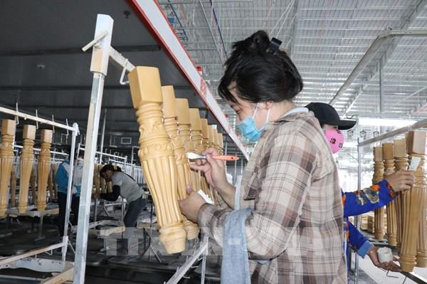 Bình Dương: Số lao động làm thủ tục để hưởng trợ cấp thất nghiệp giảm