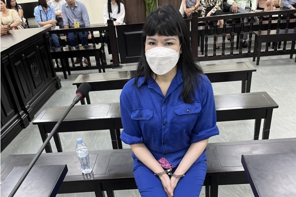 Xét xử sơ thẩm cựu Phó Giám đốc chi nhánh ngân hàng lừa gửi tiền, chiếm đoạt hơn 2.700 tỷ đồng